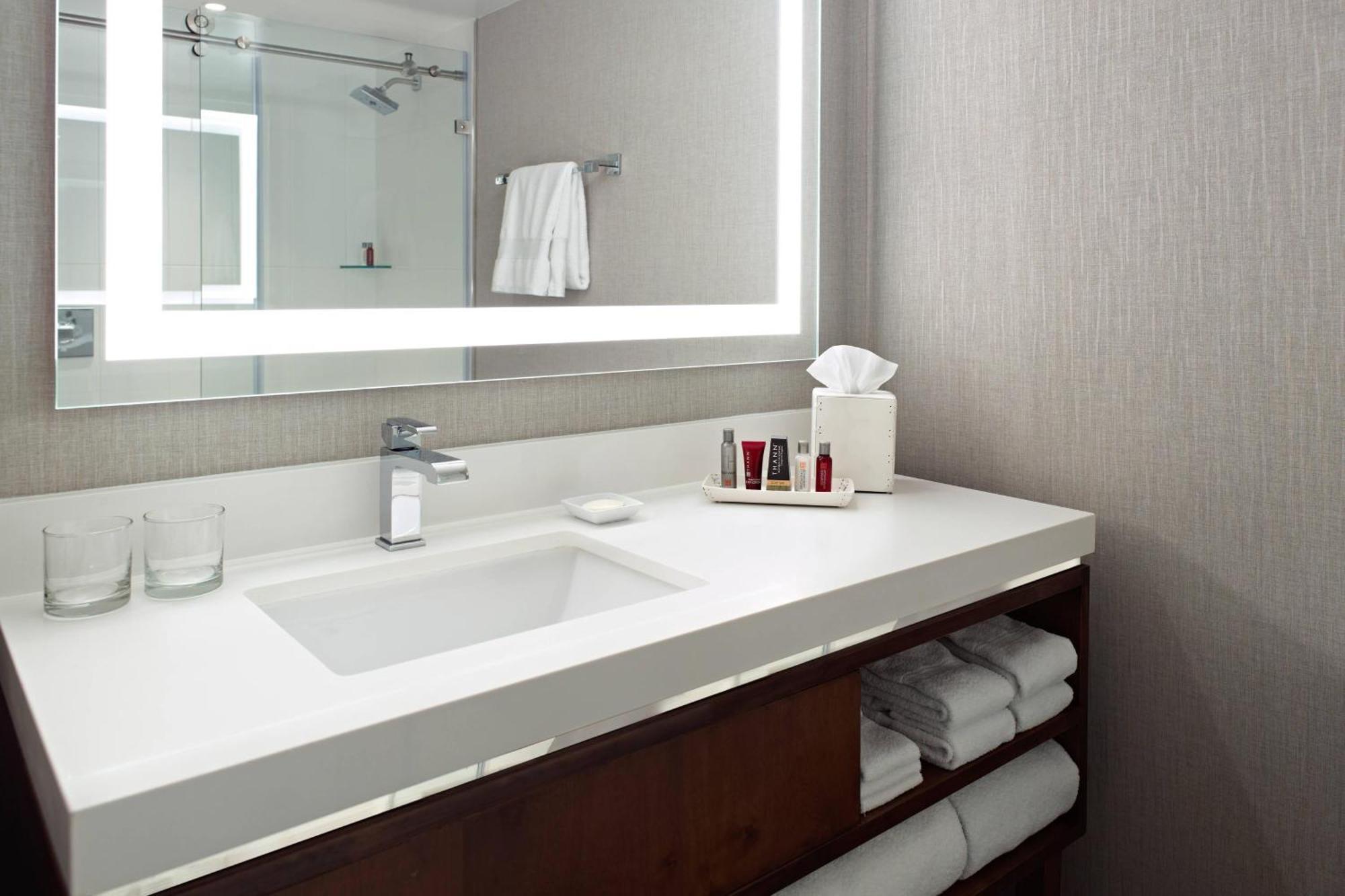 Marriott At The University Of Dayton Extérieur photo